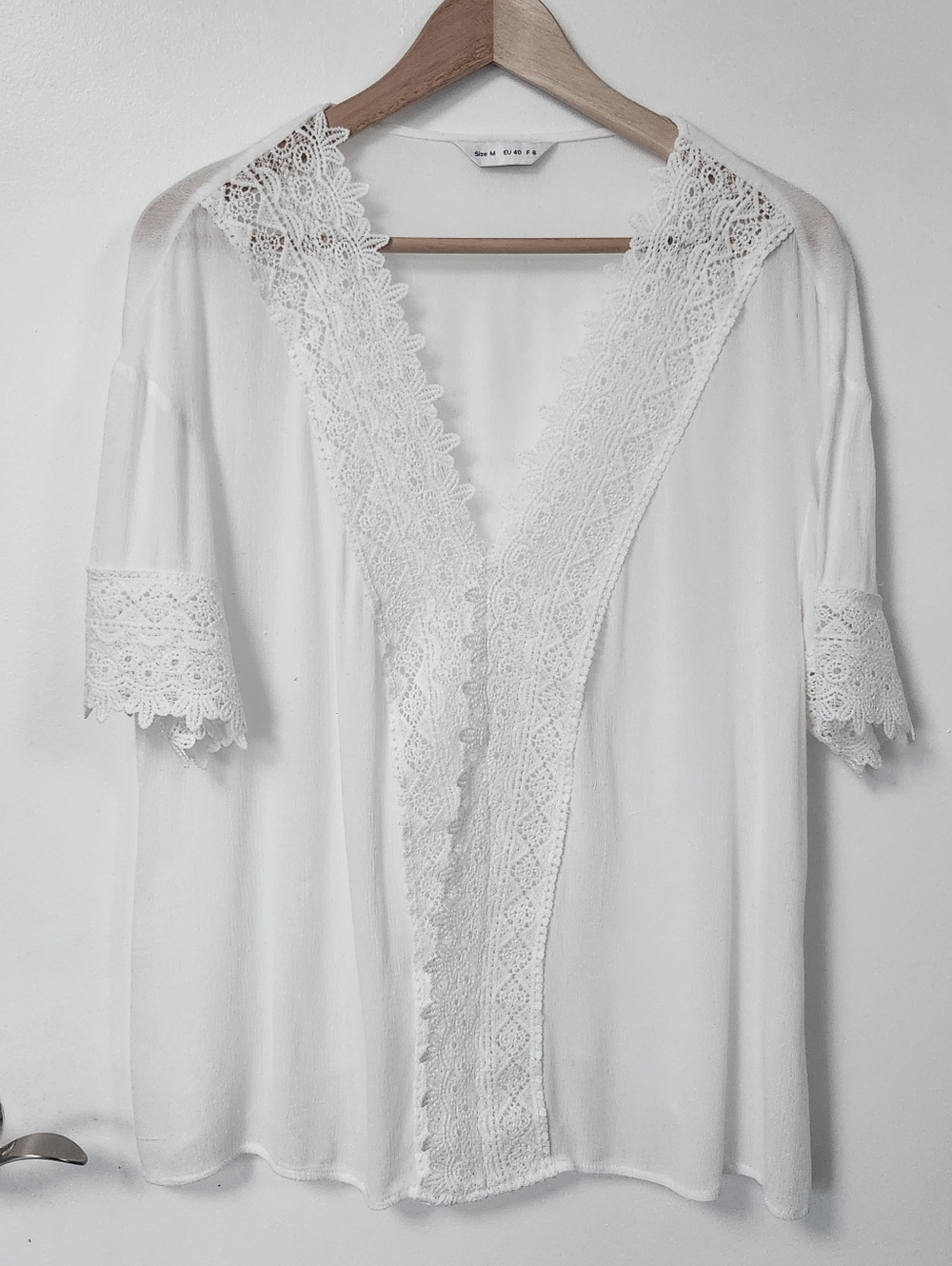 White Crochet V-Neck Boho Top Short Sleeves Cover Up size M - Picture 10 of 10